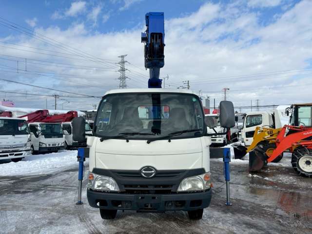 Hino Dutro 2