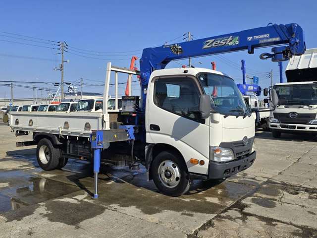 Hino Dutro 4