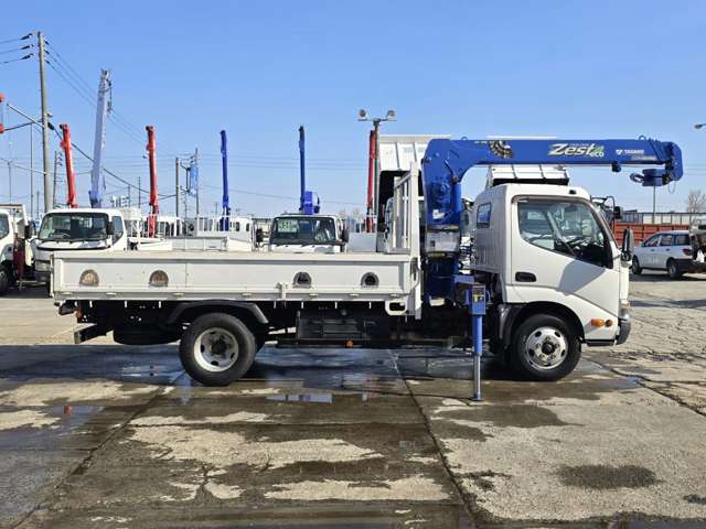 Hino Dutro 5