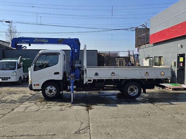 Hino Dutro 6