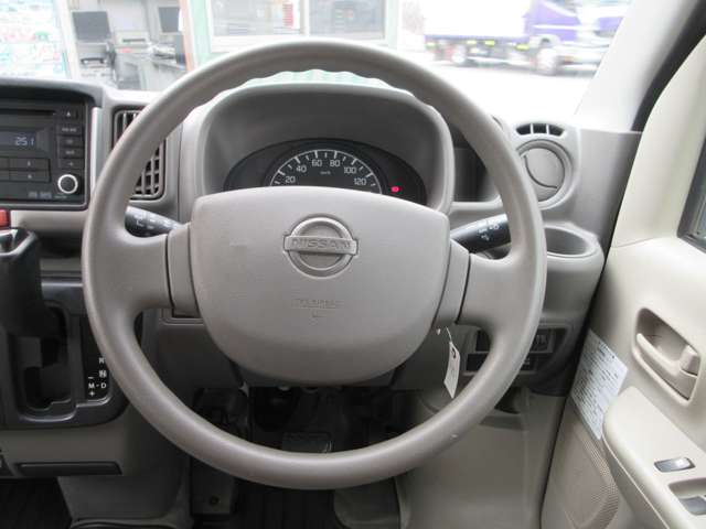 Nissan NV100 Clipper 10