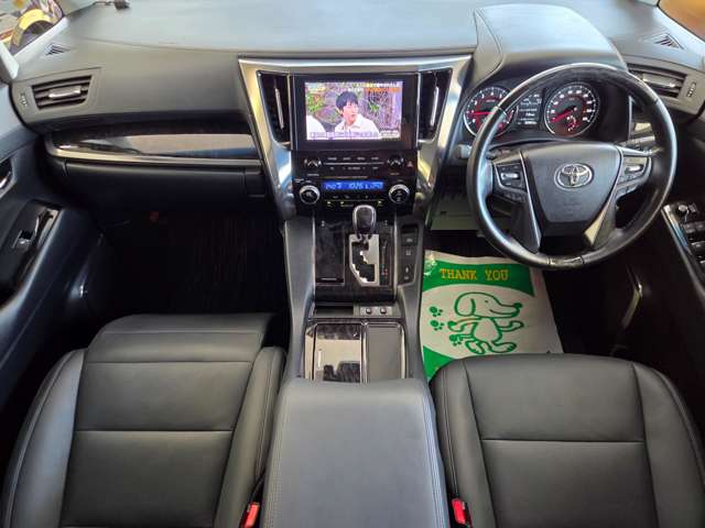 Toyota Vellfire 7