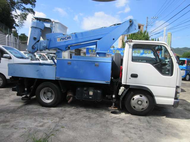 Isuzu Elf 5