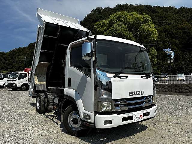 Isuzu Forward 3