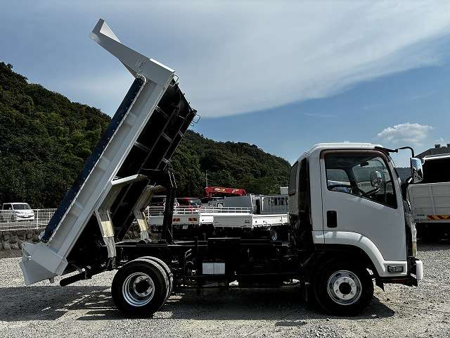 Isuzu Forward 5