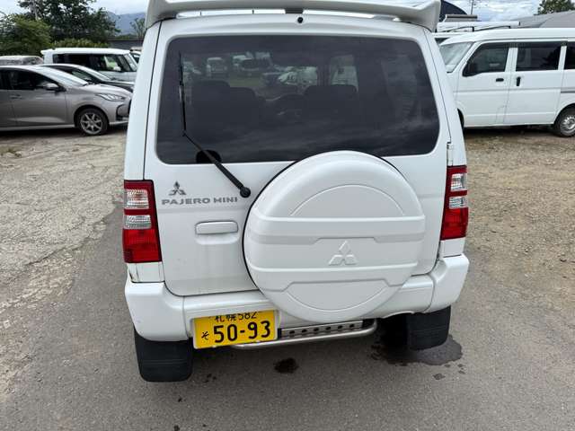 Mitsubishi Pajero Mini 11