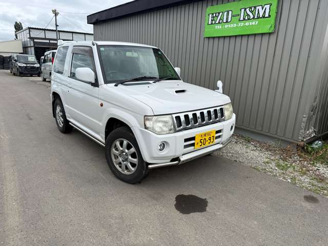 Mitsubishi Pajero Mini 4