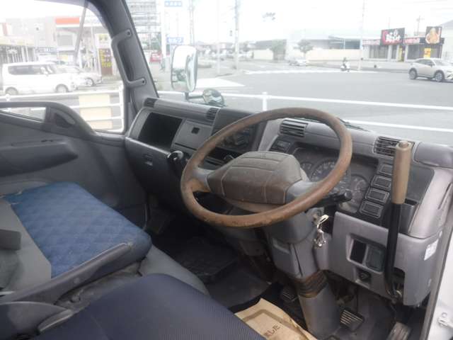 Mitsubishi Fuso Canter 4