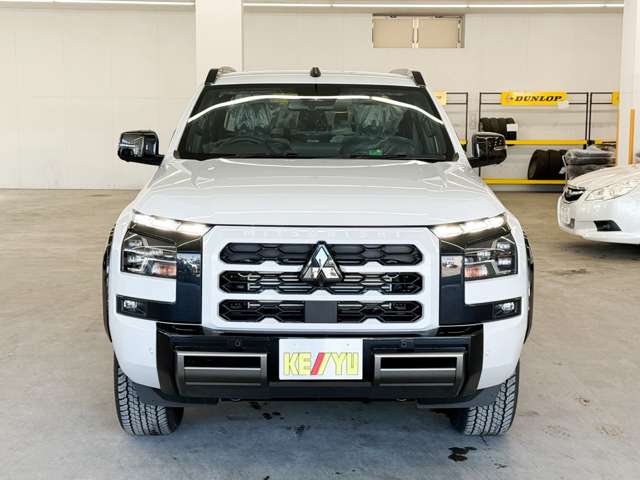 Mitsubishi Triton 9