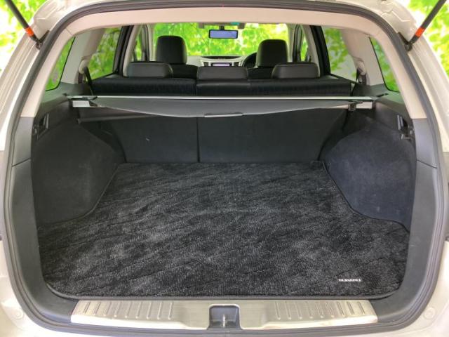 Subaru Legacy Outback 10
