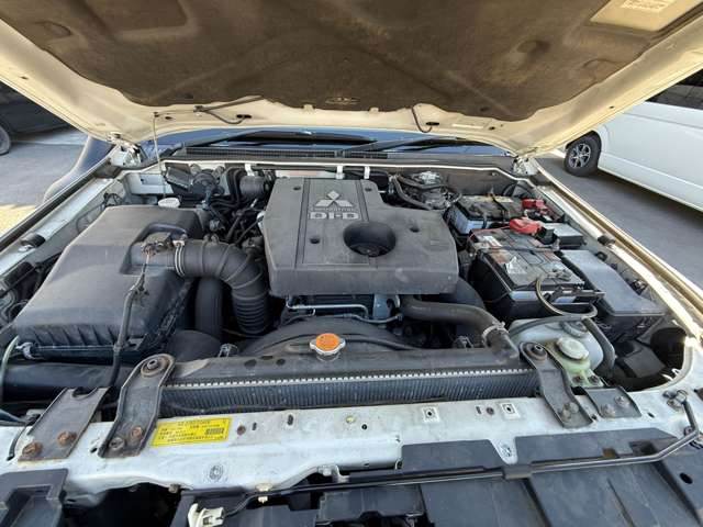 Mitsubishi Pajero 12