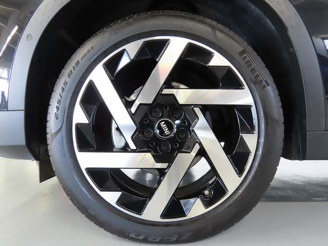 MINI Countryman 6