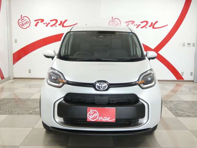 Toyota Sienta 4