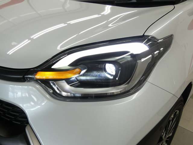 Toyota Sienta 8
