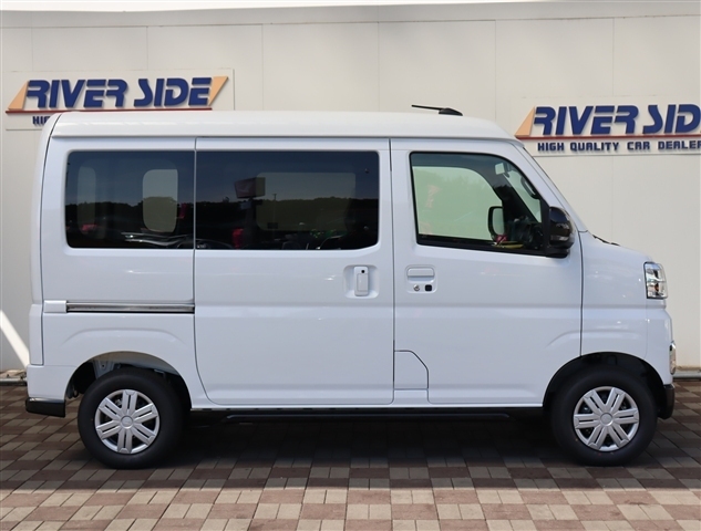 Daihatsu Atrai 5