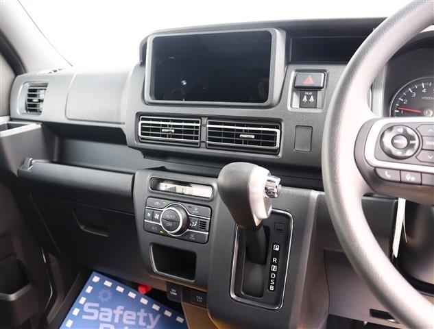 Daihatsu Atrai 8