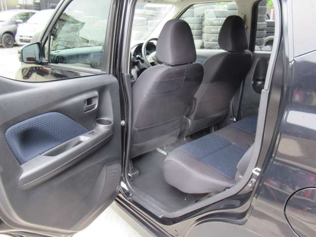 Mitsubishi eK X 12