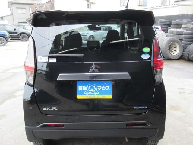 Mitsubishi eK X 6