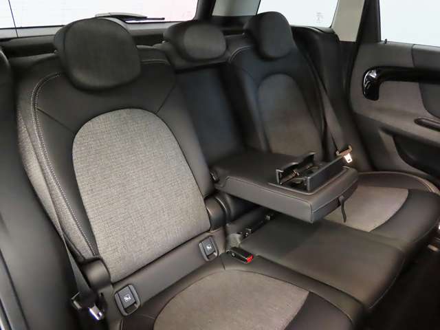 MINI Crossover 7
