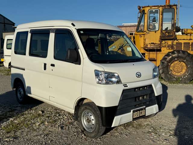 Daihatsu Hijet Cargo 6