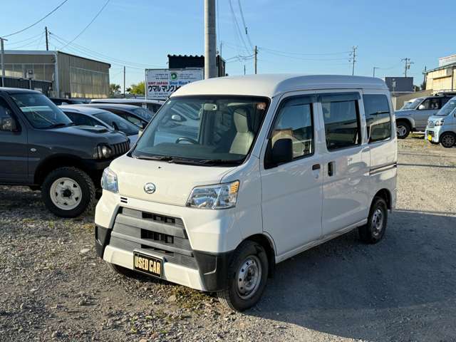 Daihatsu Hijet Cargo 7
