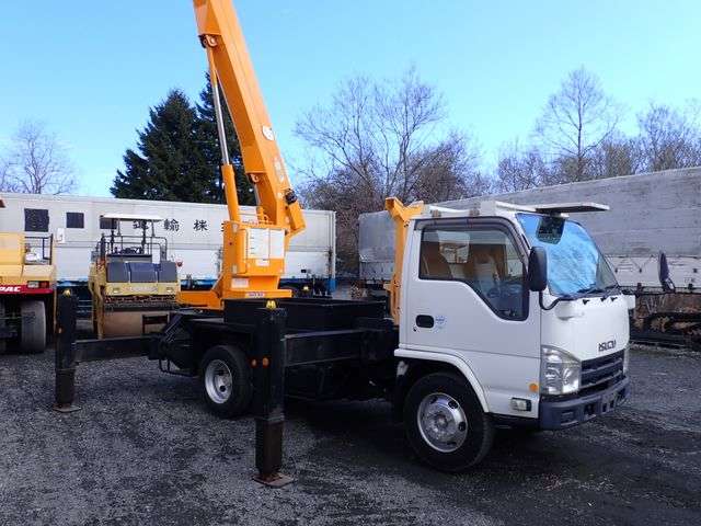 Isuzu Elf 11