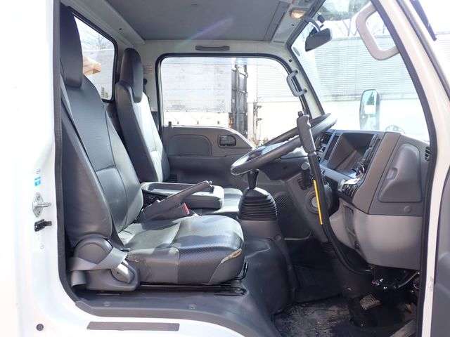 Isuzu Elf 3