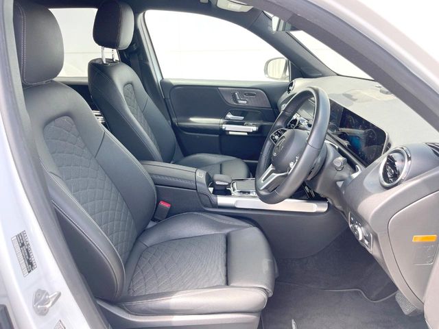 Mercedes-Benz GLB 9