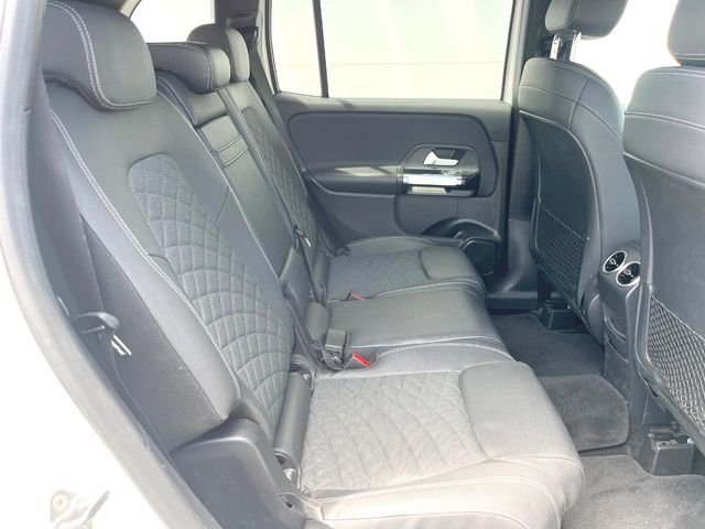 Mercedes-Benz GLB 10