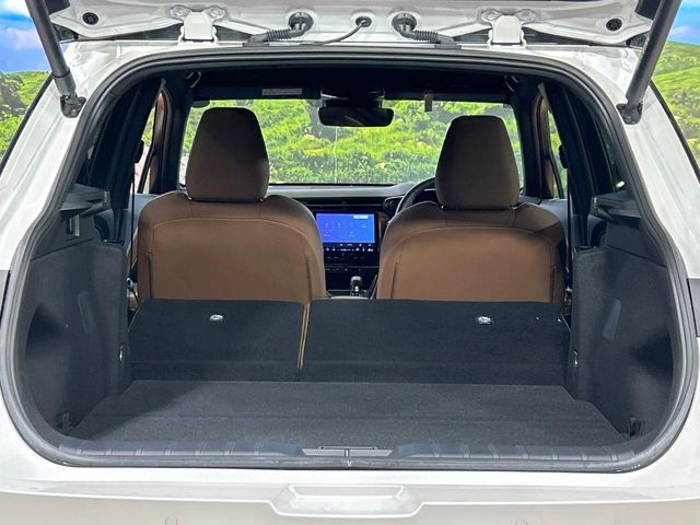 Lexus LBX 10