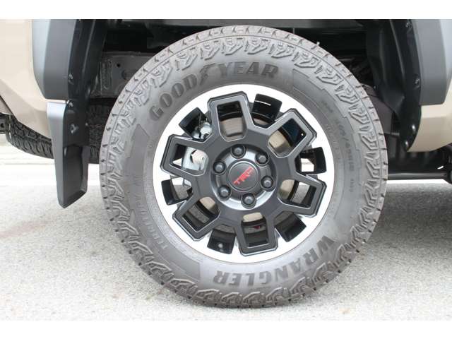 Toyota Tacoma 11
