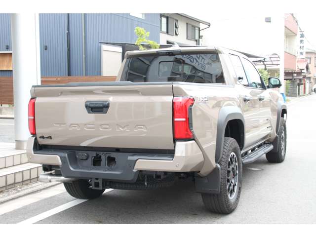 Toyota Tacoma 2