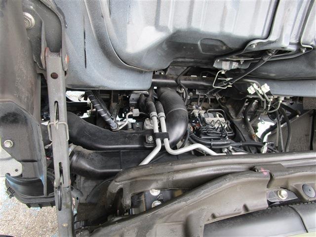Hino Dutro 8