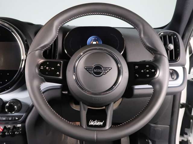 MINI Crossover 11
