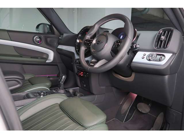 MINI Crossover 7