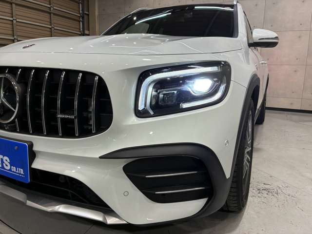 Mercedes-Benz GLB 12