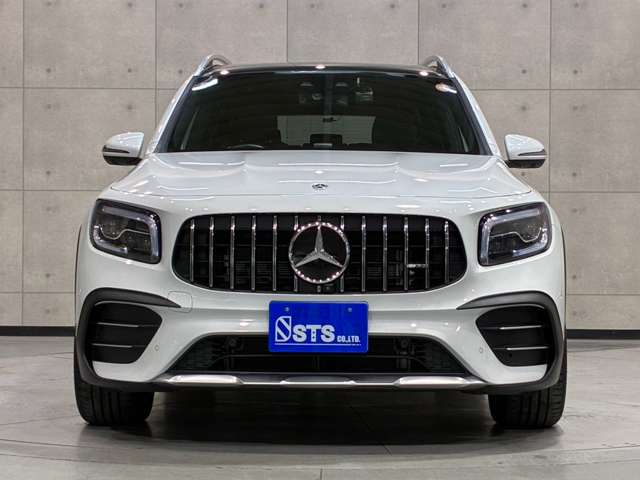 Mercedes-Benz GLB 8