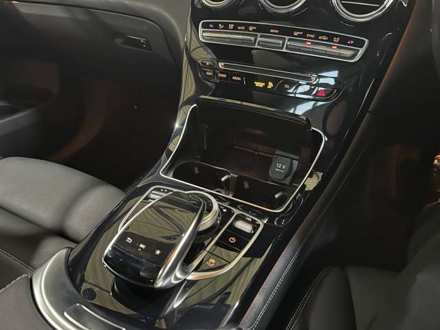 Mercedes-Benz GLC 12