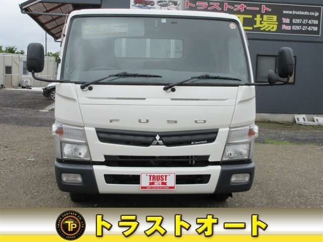 Mitsubishi Fuso Canter 9