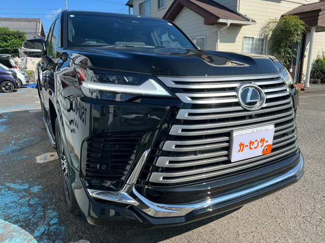 Lexus LX 9