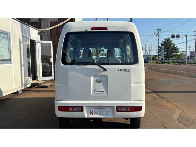 Daihatsu Hijet Cargo 5
