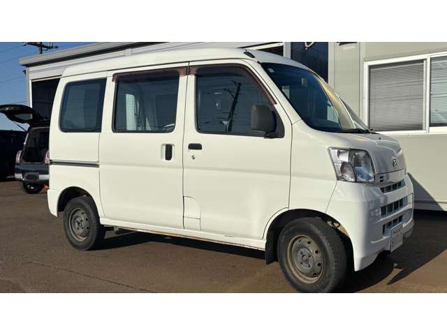 Daihatsu Hijet Cargo 8