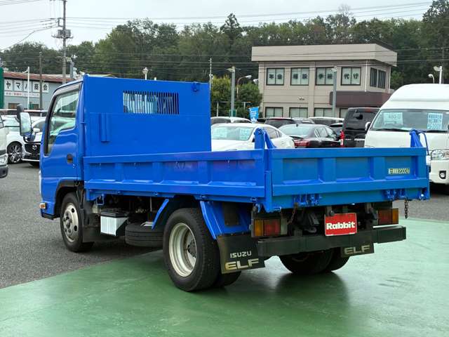 Isuzu Elf 3