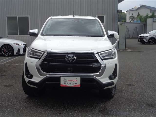 Toyota Hilux 2