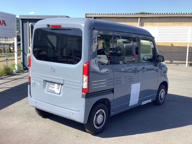 Honda N-VAN 9