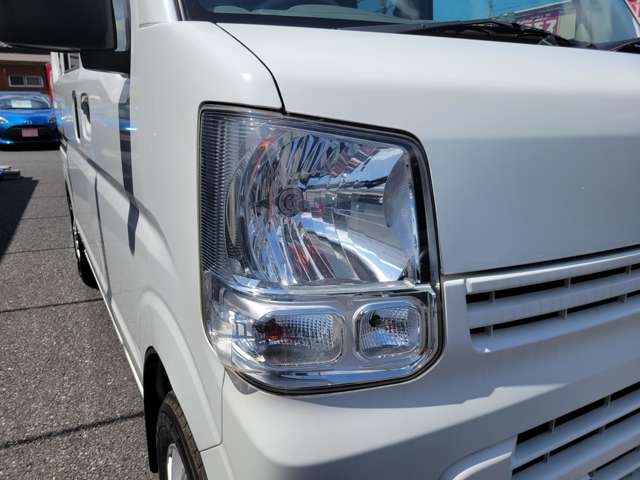 Nissan NV100 Clipper 11