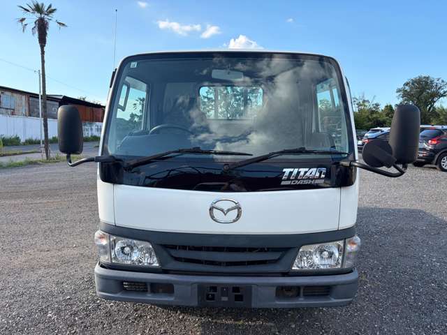 Mazda Titan Dash 2