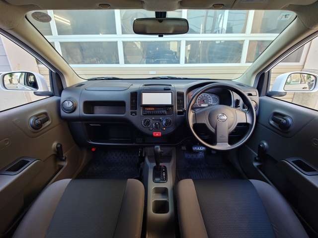 Nissan AD 12