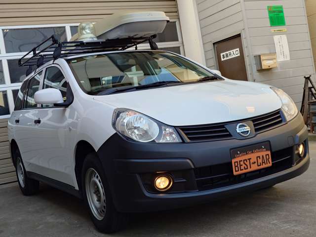 Nissan AD 5
