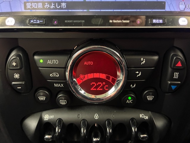 MINI Crossover 9